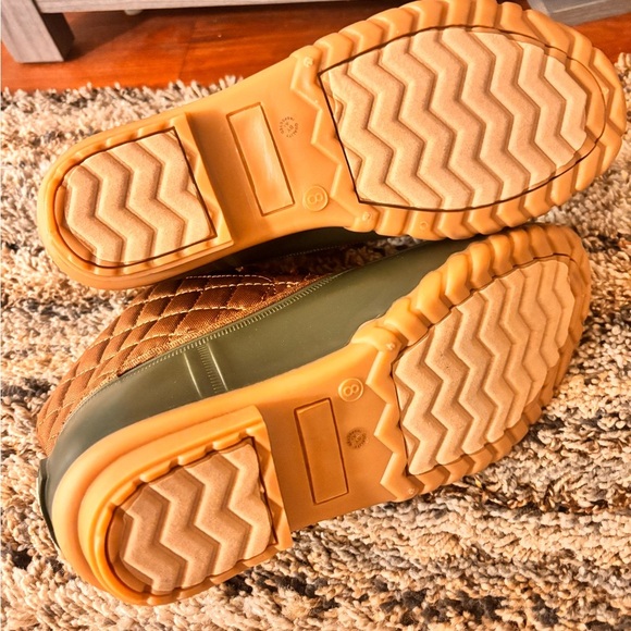 St John’s Bay Rain Boots - Picture 5 of 5